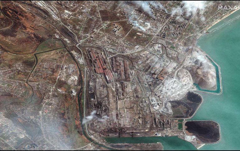 Mariúpol, una ciudad portuaria del sureste que tenía cerca de 500 mil habitantes antes de la guerra, ha quedado casi totalmente destruida. AFP /