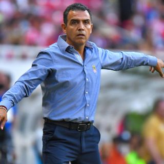 ¿Ricardo Cadena seguirá en Chivas? Esto dice Peláez al respecto