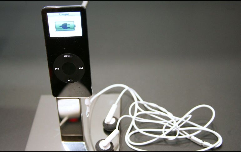 El iPod nano permitía tener miles de canciones en un dispositivo pequeño y delgado. AFP/ARCHIVO