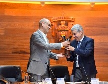 El vicerrector, Héctor Raúl Solís, habló de la importancia de defender la profesión del periodismo en aras de una sociedad más democrática. ESPECIAL/UdeG