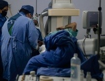 Aseguran que sí hay médicos con capacidad en México que son relegados a puestos con bajos salarios, privilegiando a personal extranjero. EL INFORMADOR/ARCHIVO
