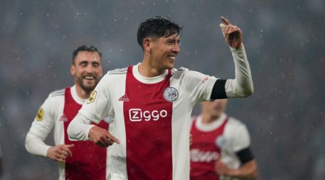 Edson Álvarez contribuyó con un gol en la victoria por 5-0 del Ajax sobre el  Heerenveen, que les da matemáticamente el título a falta de una jornada para el final de la temporada. AP / P. Dejong