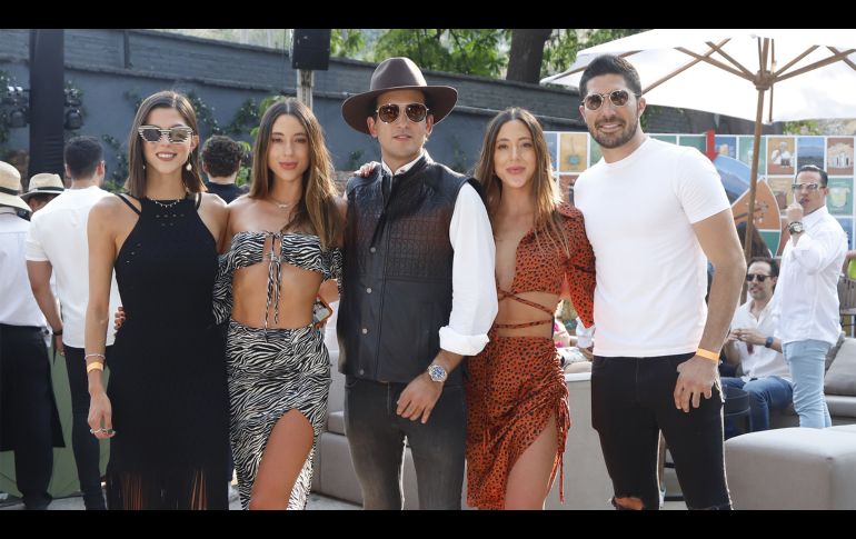 Eugenia Rodríguez Cantú, Paulina Cervantes, Polo Salles, Fernanda Cervantes y Jair Pereira. GENTE BIEN JALISCO/Claudio Jimeno