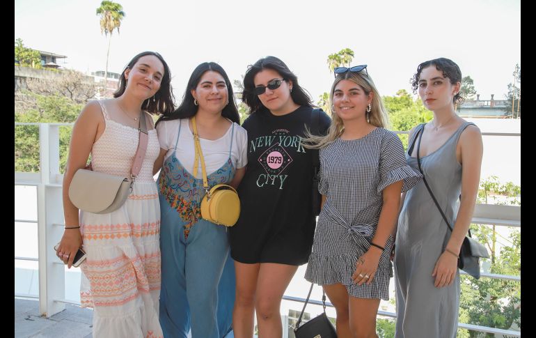 Mariana Arámbula, Andréa Núñez, Florencia Medina, Valeria González Guerra y Paola Navarro. GENTE BIEN JALISCO/Antonio Martínez