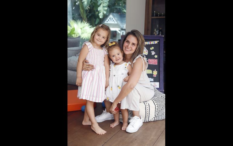 Mila y Emma Stanulla con Andrea González. GENTE BIEN JALISCO/Claudio Jimeno