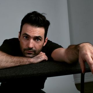 Pablo Cruz-Guerrero escribe y protagoniza "La Nave"