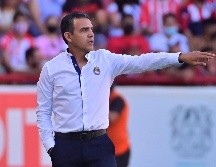 Ricardo Cadena suma cinco victorias en cinco partidos al frente de las Chivas. IMAGO7