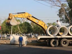 La construcción comenzó a ser inspeccionada por el alcalde de Tlajomulco, Salvador Zamora Zamora, y el secretario de Infraestructura y Obra Pública (SIOP), David Zamora Bueno. CORTESÍA / Gobierno de Tlajomulco