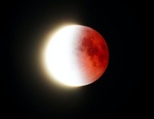 Los días 15 y 16 de mayo habrá eclipse lunar. ESPECIAL/Photo by Paul Gilmore on Unsplash.