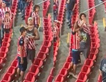 Dicho video fue compartido por un usuario de Twitter, haciendo petición a la directiva del Guadalajara prestar atención a lo que sucedió, ya que no puede pasar esto en ningún inmueble de futbol. ESPECIAL