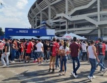 Mucha gente no ha logrado entrar al Jalisco. EL INFORMADOR/M. NAVARRO