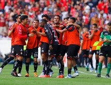 Chalá le da la ventaja a los Zorros sobre Guadalajara ante un pletórico Estadio Jalisco. IMAGO7