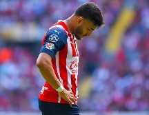 El delantero de Chivas es un reconocido antagonista de los Zorros, y fue por eso que los aficionados rojinegros no dudaron en abuchearlo. IMAGO7