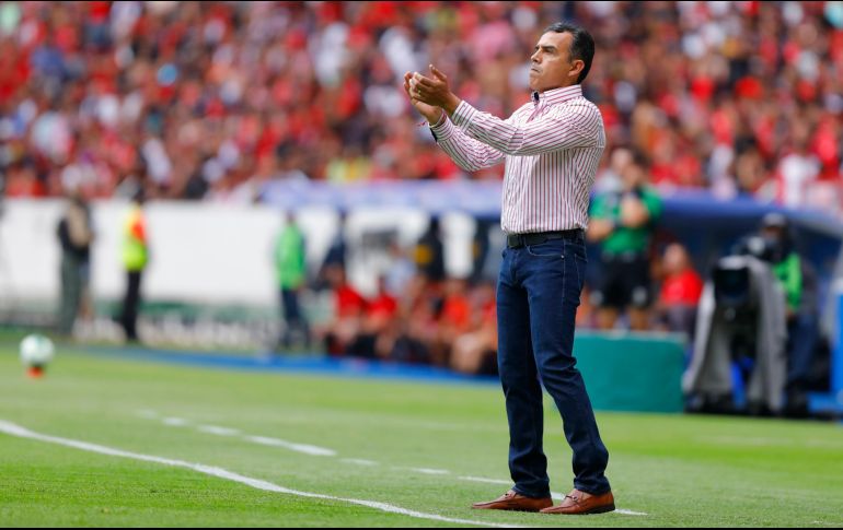 De la mano del entrenador interino, Chivas consiguió cinco victorias al hilo, contando el juego de repechaje ante Pumas, sin embargo no pudo vencer al Atlas. IMAGO7