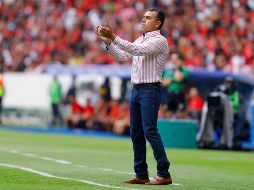 De la mano del entrenador interino, Chivas consiguió cinco victorias al hilo, contando el juego de repechaje ante Pumas, sin embargo no pudo vencer al Atlas. IMAGO7