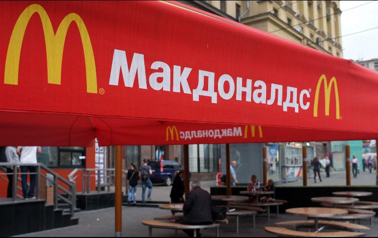 El pasado 8 de marzo McDonald's anunció que cesaba temporalmente su negocio en Rusia y que cerraba temporalmente sus alrededor de 850 restaurantes tras el inicio de la campaña militar rusa en Ucrania. AFP / ARCHIVO