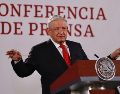 López Obrador reafirma que no fue "un desliz" el que la semana pasada haya manifestado que se debe proteger la vida de los delincuentes: "¡No, así pienso!", dice. SUN / B. Fregoso