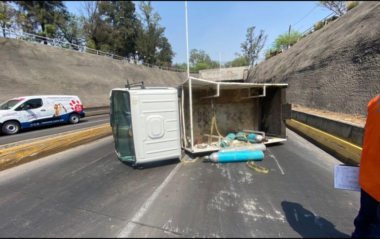 En la zona trabajan agentes viales desviando a los automovilistas por rutas alternas. ESPECIAL / Policía Vial