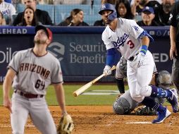 Chris Taylor (foto) sumó un jonrón de dos carreras y Tony Gonsolin lanzó seis innings en un juego de tres hits. AP / M. J. Terrill