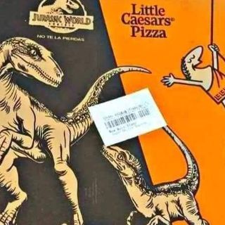 Little Caesars lanza dino pizza de Jurassic World