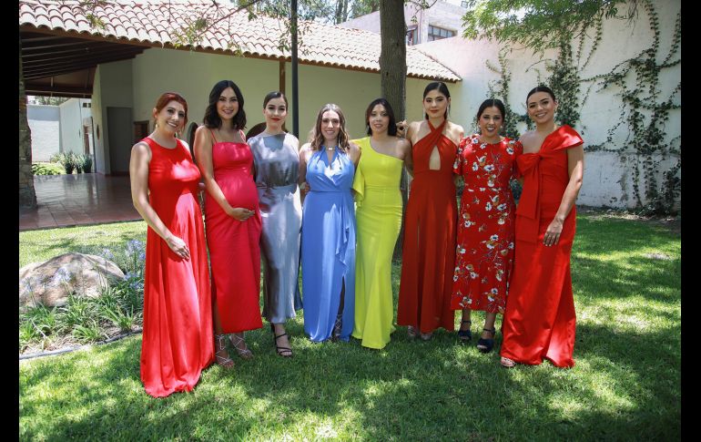 Alexa Padilla, Daniela del Toro, Sofía Aguirre, Paulina Gutiérrez, Fernanda Villalobos, Montse Ascensio, Sofía Covarrubias y Laura Reyes Retana. GENTE BIEN JALISCO/Antonio Martínez