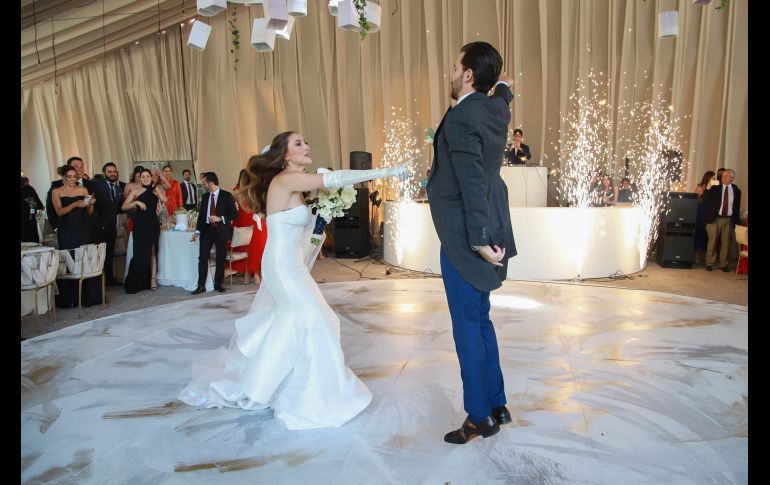 Juan Pedro Azcona y Alexa Arauz. GENTE BIEN JALISCO/Antonio Martínez