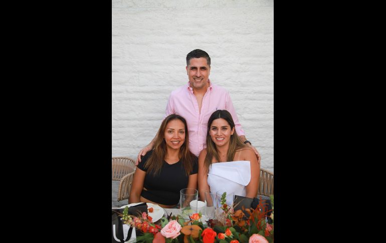 Jackeline Ospin, Bernardo Rizzi y Anabel Hurtado. GENTE BIEN JALISCO/Antonio Martínez
