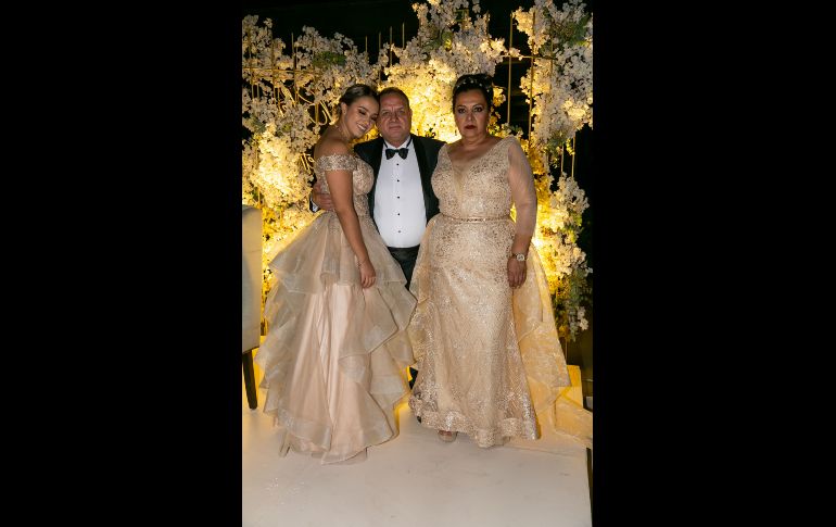 Elizabeth Ramos, José Santos Ramos y Estela Laguna. GENTE BIEN JALISCO/Jorge Soltero