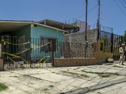 En vivienda localizada en zona industrial de Tijuana se encontró túnel secreto. EFE