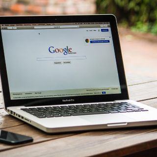 ¿Cómo borrar tu número y correo de internet?