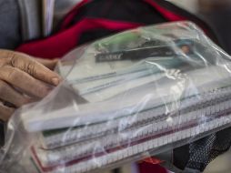 Las mochilas, útiles y uniformes se entregarán en dos semanas para terminar antes de que los alumnos salgan de vacaciones. EL INFORMADOR / ARCHIVO