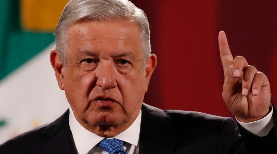 El Presidente López Obrador expuso el caso de un antiguo fraude petrolero asegurando saber quienes son los responsables. EFE / M. Gúzman