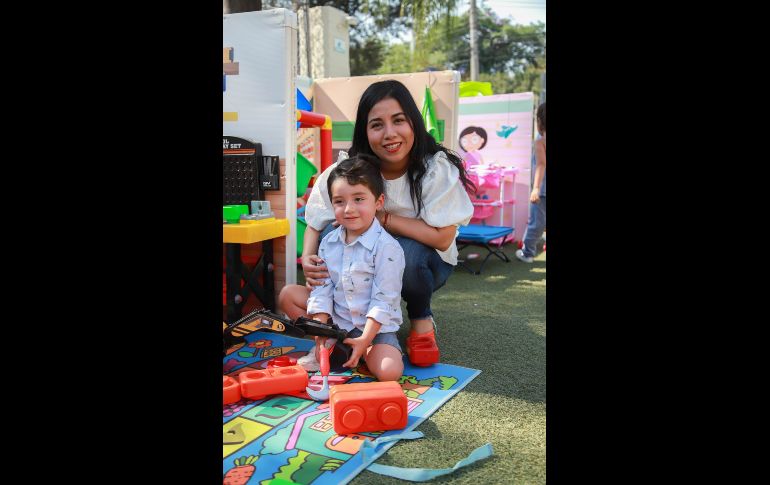 Leonardo Zazueta y Moni Rodríguez. GENTE BIEN JALISCO/Antonio Martínez