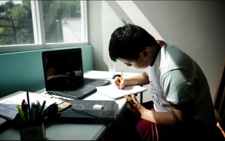 Según el estudio, el 75.7 por ciento de los mexicanos cuentan con algún tipo de conexión a internet. EL INFORMADOR/ARCHIVO