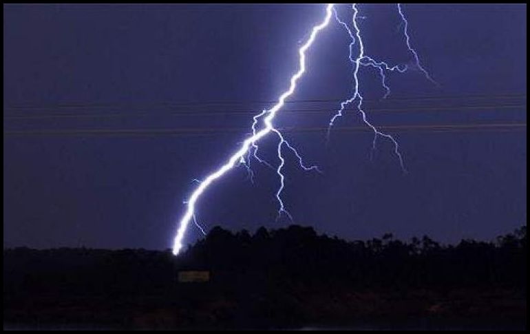 Cae rayo en Escuela del Ejército de Colombia, dejando 19 heridos. ESPECIAL