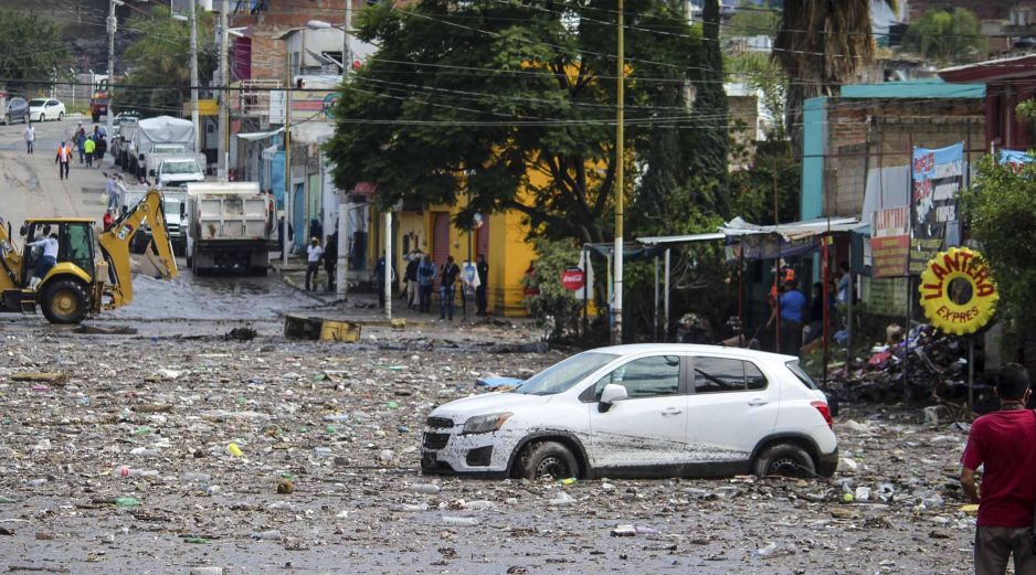 Suben a 500 los puntos de inundación en Guadalajara