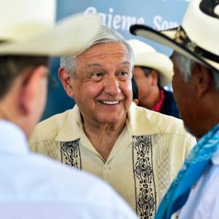 López Obrador se compromete a devolver 30 mil hectáreas a yaquis