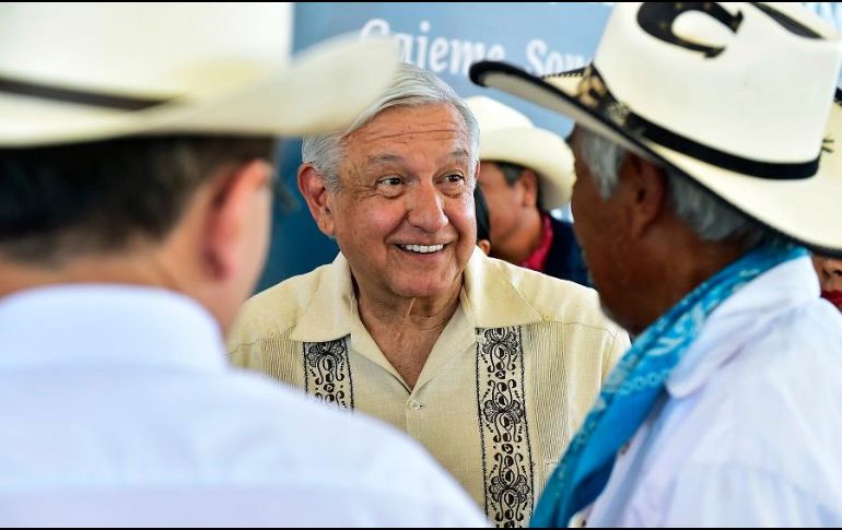 El Presidente Andrés Manuel López Obrador a su llegada a un acto protocolario en el municipio de Cajeme, Sonora. EFE/Presidencia de México
