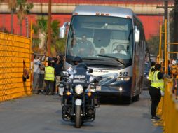 El gesto se produjo en la llegada del autobús al Volcán. IMAGO7