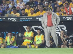 Miguel Herrera alineó a más jugadores extranjeros de los permitidos. IMAGO7