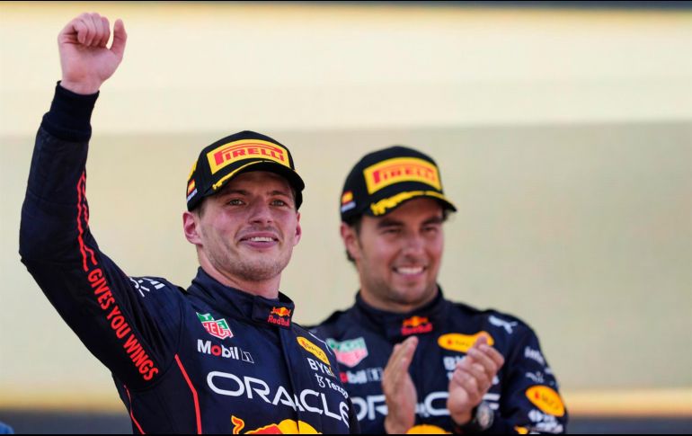 Max Verstappen ha tomado la punta del campeonato de pilotos; mientras que “Checo” Pérez se encuentra en tercero. EFE / A. GARCÍA