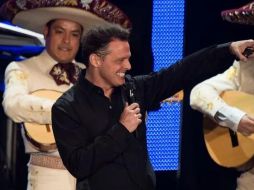 Luis Miguel, de 52 años, se volvió tendencia en las redes sociales tras reaparecer en público. NTX / ARCHIVO