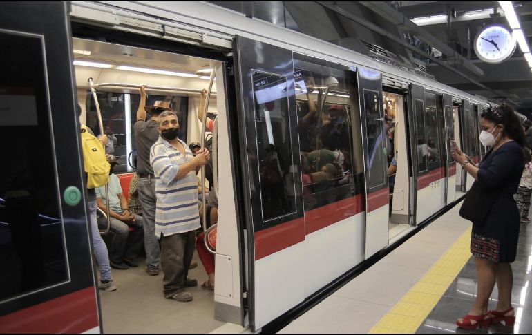 Esta línea beneficiará directamente a 275 mil personas que viven a un kilómetro a la redonda de los lugares por donde cruzará la ruta. EL INFORMADOR/ Archivo