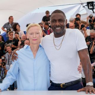 Cannes 2022: Tilda Swinton defiende el cine sobre el streaming: "Esa es la bandera que ondeo"