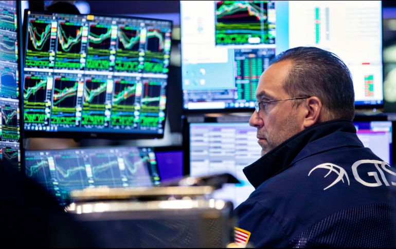 Por sectores, predominaron las ganancias, que estuvieron encabezadas por las empresas financieras, las energéticas y tecnológicas. AP/D. Nemec