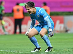 Blanca Félix se convirtió en la figura del encuentro tras atajar un penal. IMAGO7