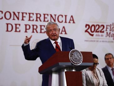 El Presidente López Obrador resalta la importancia de ejercer la democracia para evitar presuntos fraudes políticos. SUN