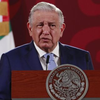 López Obrador lamenta descalificación a médicos cubanos