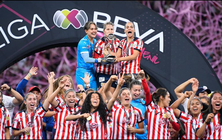 Para Chivas Femenil, conseguir el campeonato fue solo la culminación y la coronación de un torneo que ya era histórico. IMAGO7