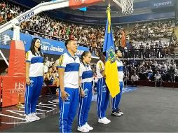 Atletas de renombre como Alejandra Orozco, Germán Sánchez, Iván García, Mónica Rodríguez, Donovan Carrillo y Samantha Bricio conformaron la escolta. ESPECIAL